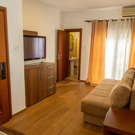 Apartments Milla Ulcinj Exterior photo